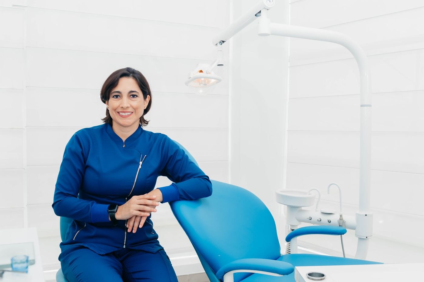 Profesional de odontología, fotografía referencial; no corresponde al equipo confirmado